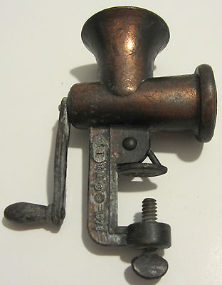 1976 DURHAM INDUSTRIES INC MINIATURE METAL MEAT GRINDER NO 14   HONG