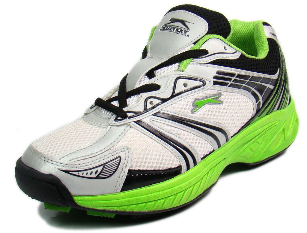 Slazenger Stealth Rubber Studs Cricket Shoes   White/Green   Sizes