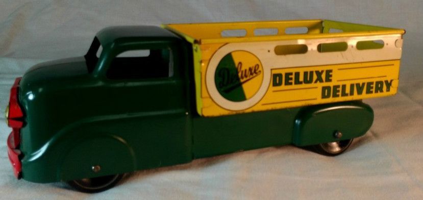 Marx Deluxe Delivery Truck Good Condition 11 with Metal Wheels