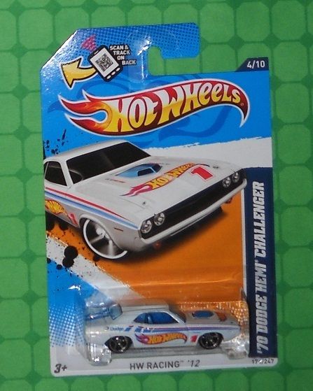 2012 Hot Wheels HW Racing 174 70 Dodge Hemi Challenger White