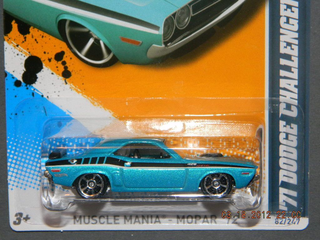 HW Hot Wheels 2012 Muscle Mania Mopar 2 10 71 Dodge Challenger