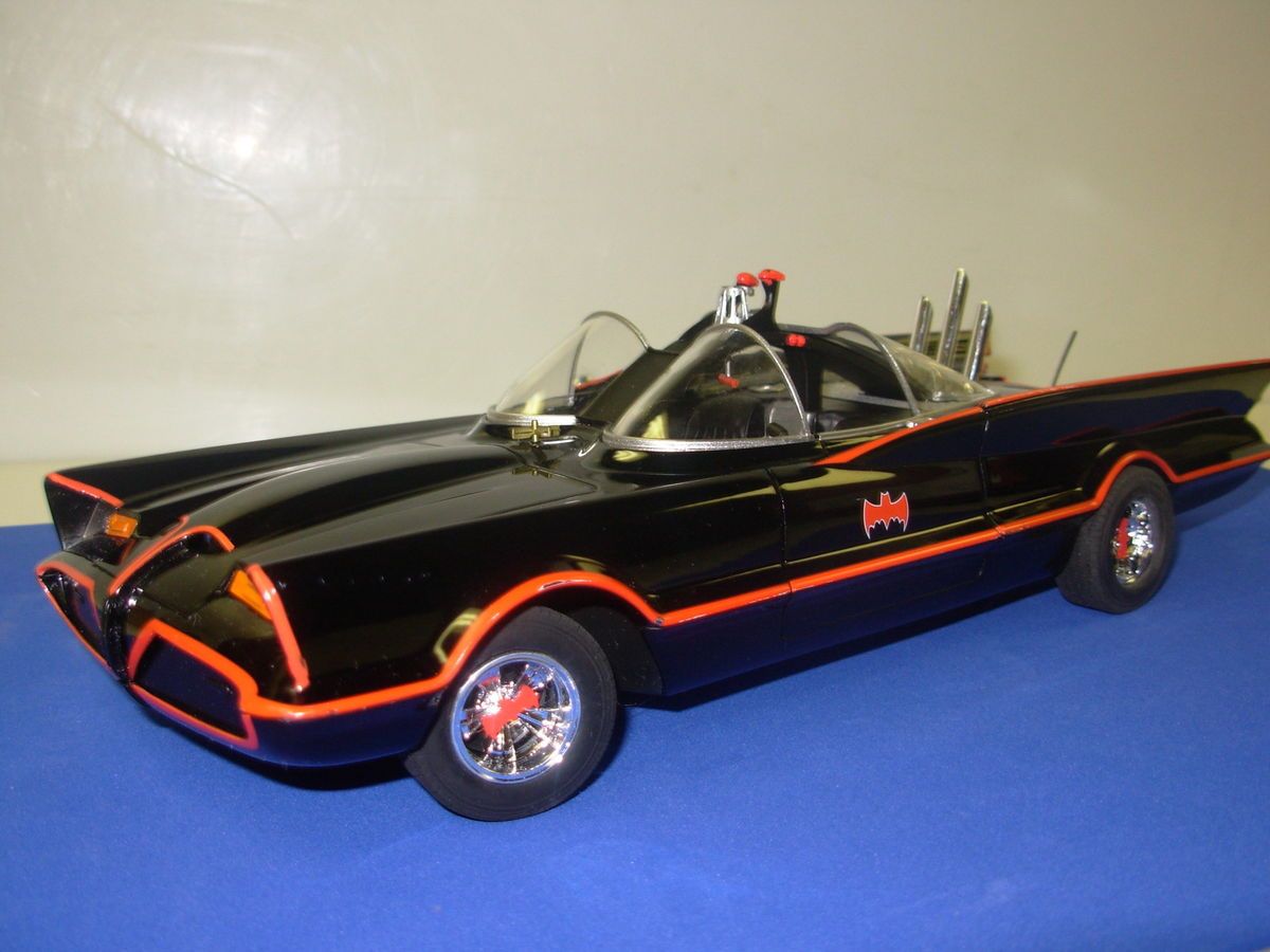 Hot Wheels 1966 1 18 Diecast Batmobile Collectors Car
