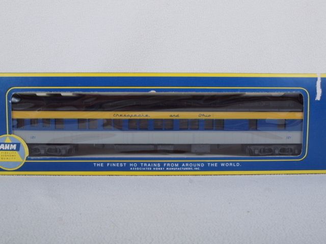 AHM 6201 C HO 1920 Pullman Passenger Car C O 121