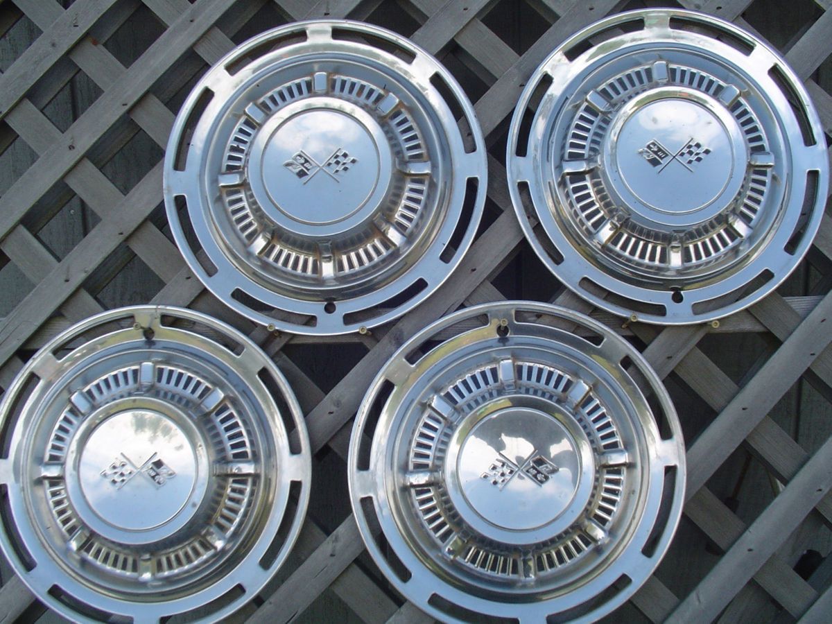 vintage chevrolet hubcaps